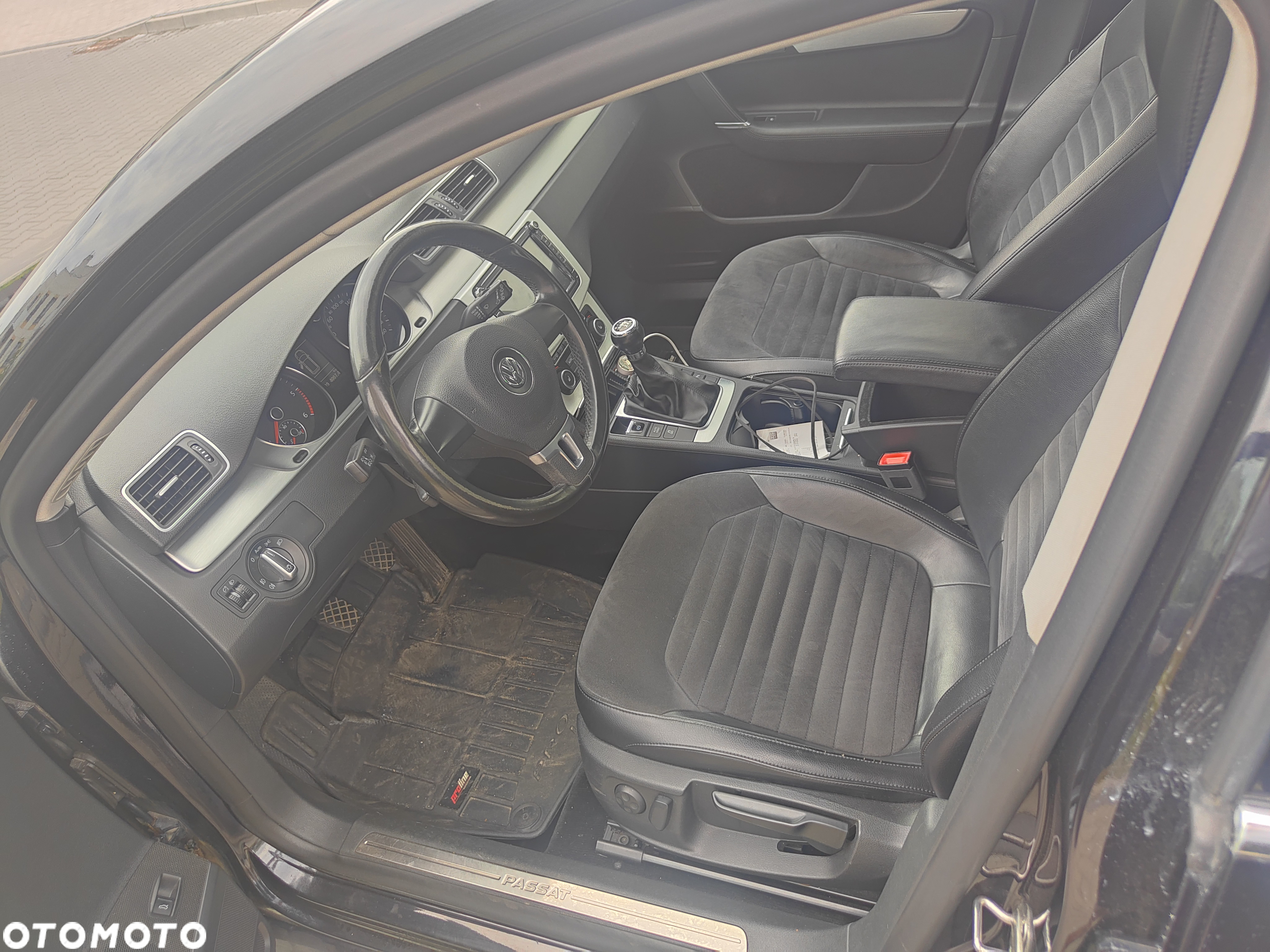 Volkswagen Passat Variant 2.0 Blue TDI SCR Highline - 6