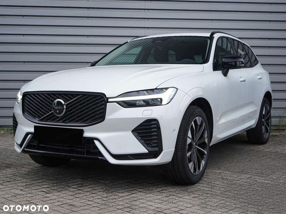 Volvo XC 60 B5 B AWD Ultra Dark - 2