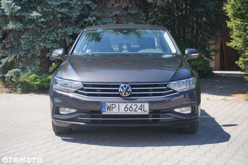 Volkswagen Passat - 3