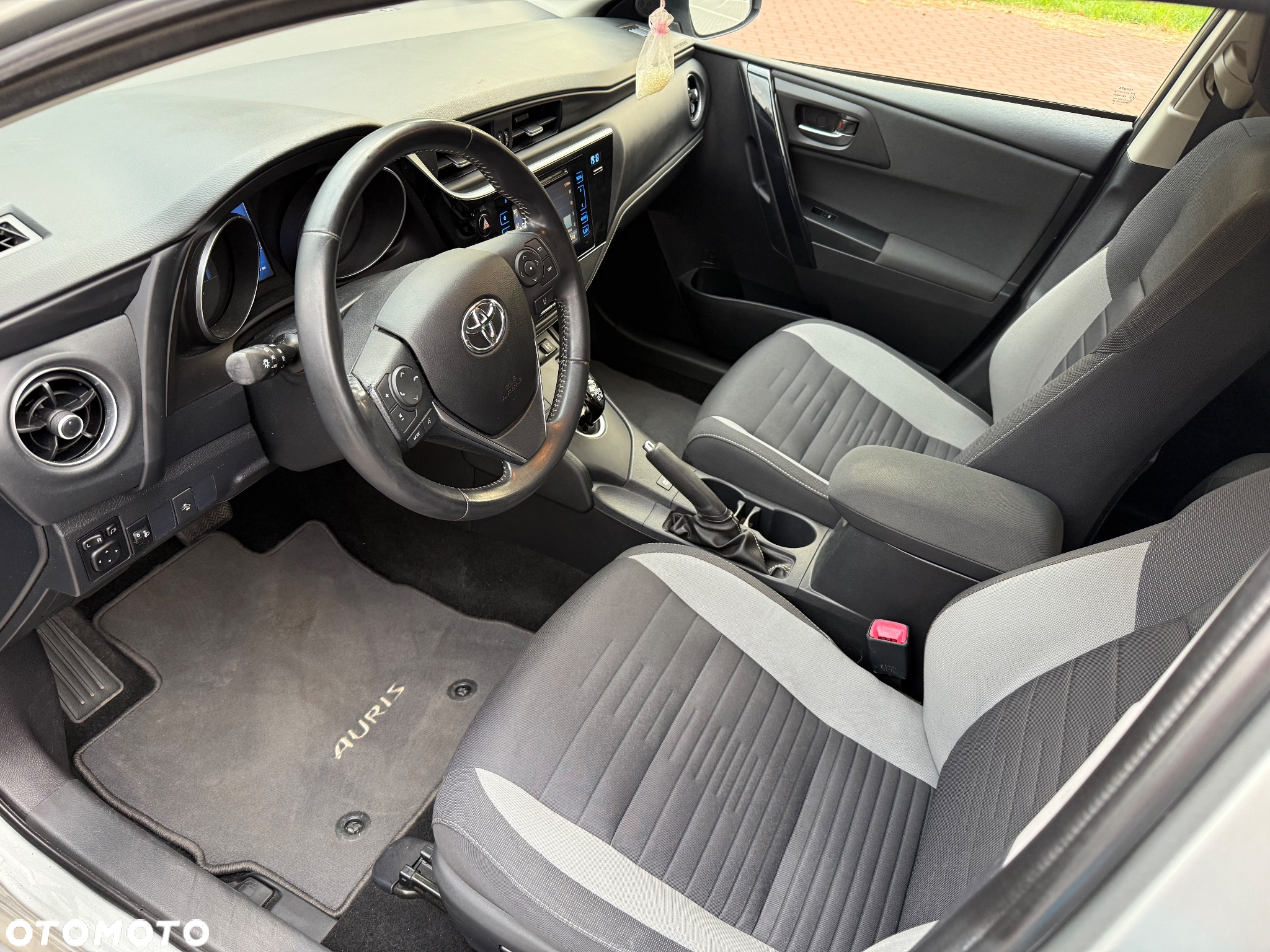 Toyota Auris - 9