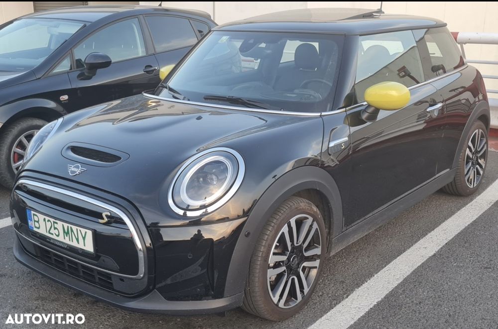 Mini Cooper SE Electric Trim - 2