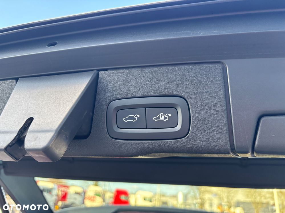 Volvo XC 60 T8 AWD Geartronic Polestar Engineered - 33