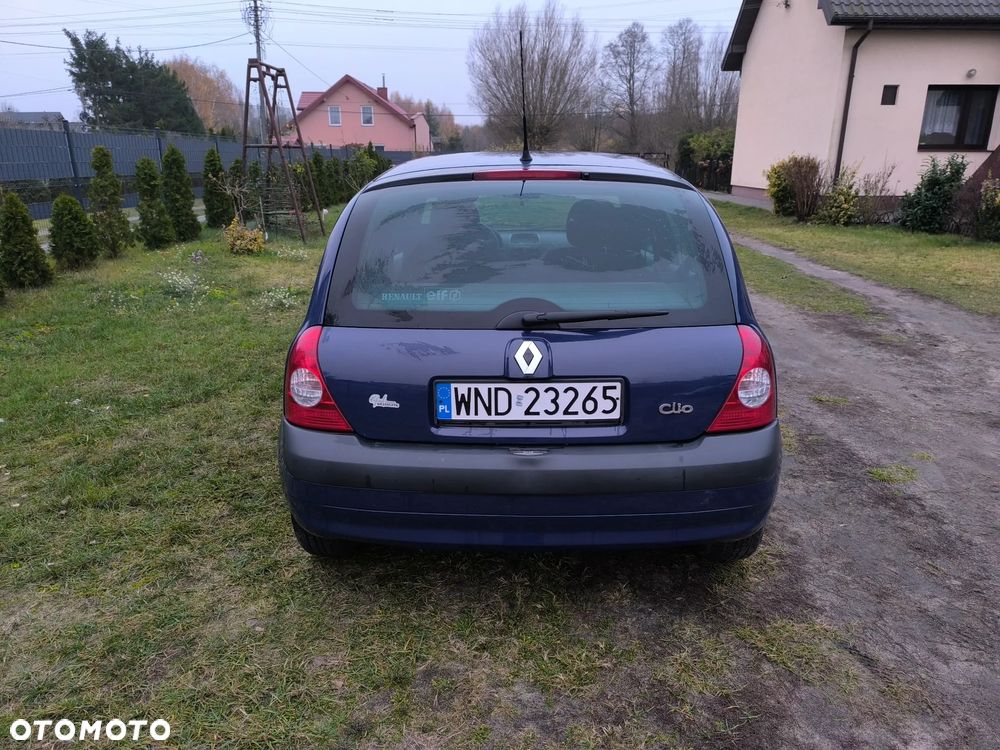 Renault Clio - 13