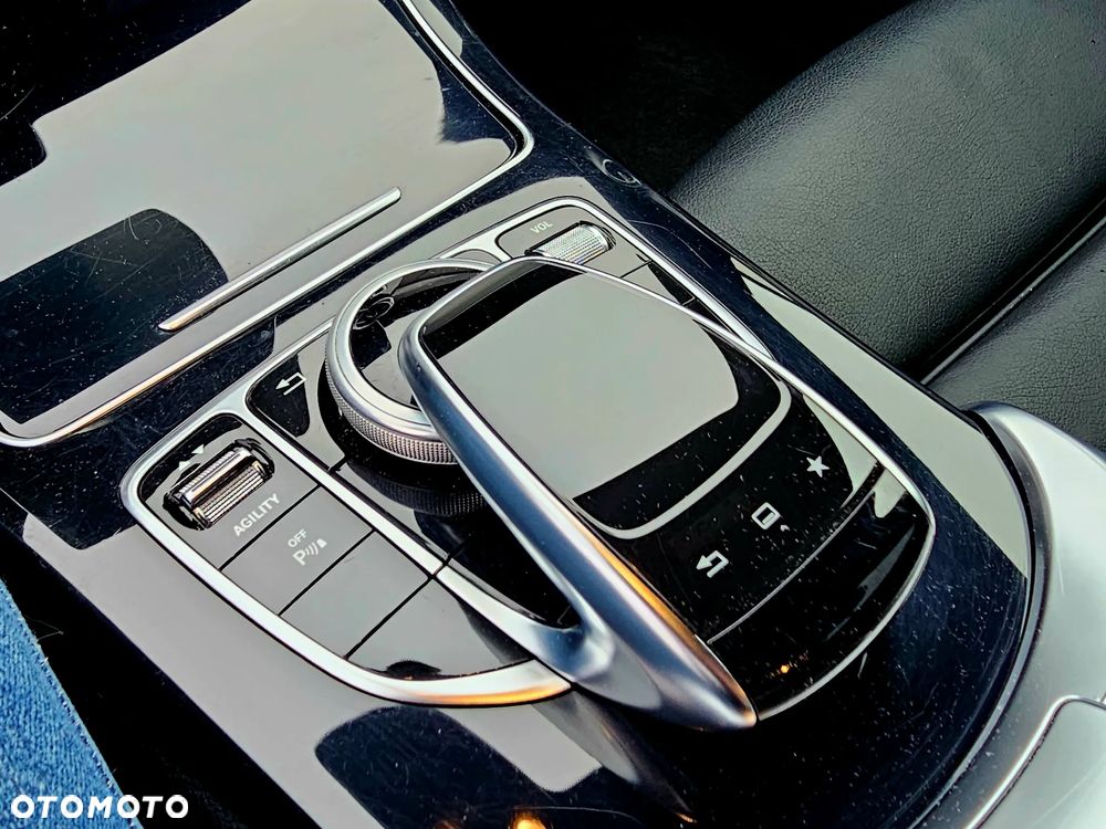 Mercedes-Benz Klasa C 220 (BlueTEC) d 7G-TRONIC - 20