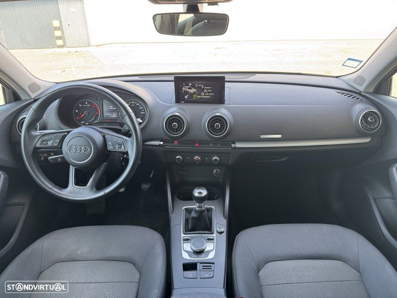 Audi A3 Sportback 2.0 TDI Design - 14