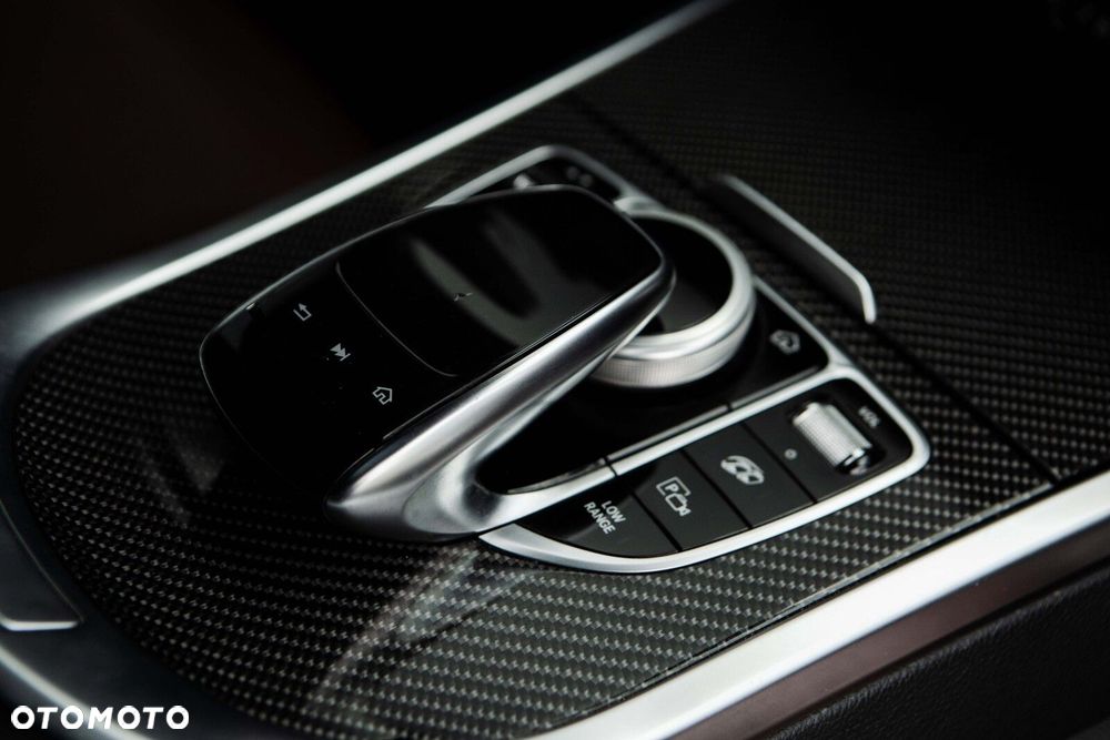 Mercedes-Benz Klasa G AMG 63 - 35