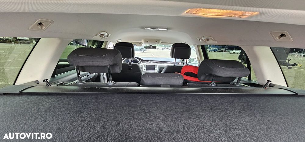 Volkswagen Passat 2.0 TDI DSG Comfortline - 24