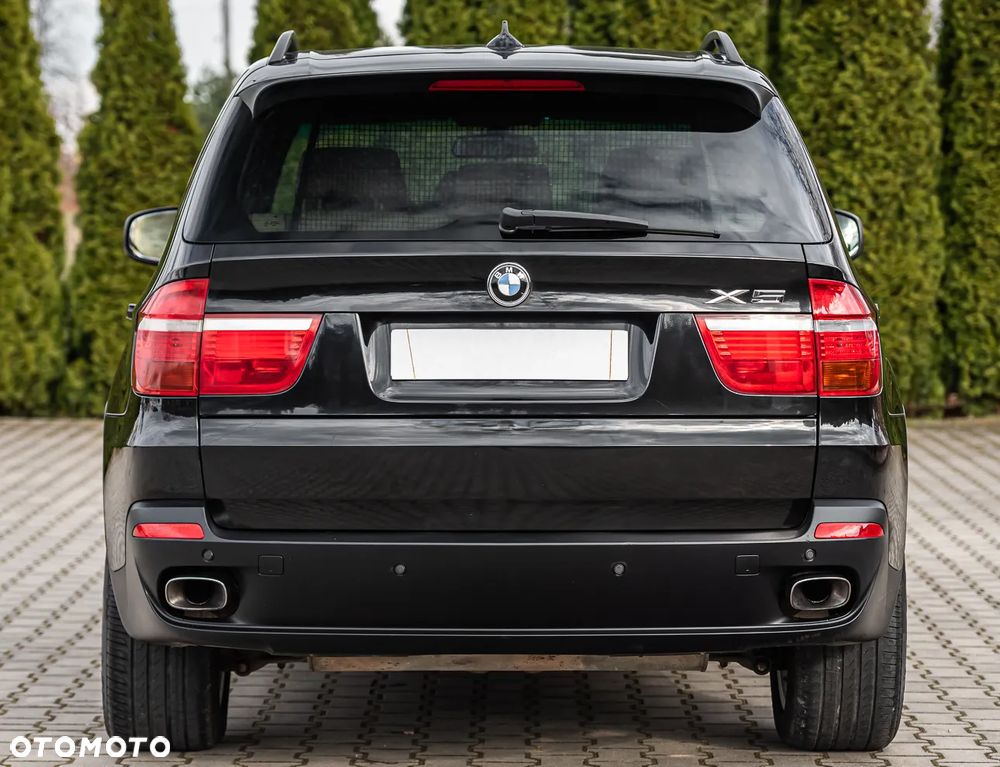 BMW X5 xDrive48i - 11