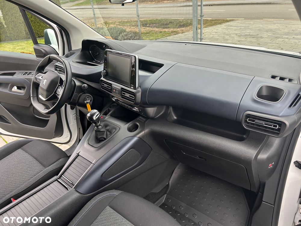 Peugeot Rifter 1.5 BlueHDI Allure S&S - 17