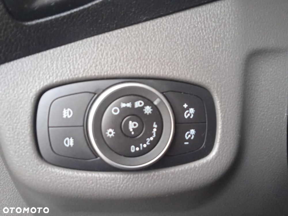 Ford Transit Connect - 31