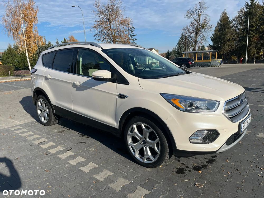 Ford Escape 2.0 EcoBoost AWD Titanium - 3