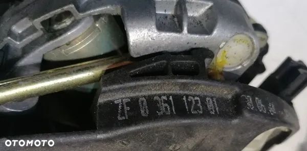 BMW E90 E91 - LEWAREK WYBIERAK BIEGÓW AUTOMAT 036112301 - 2
