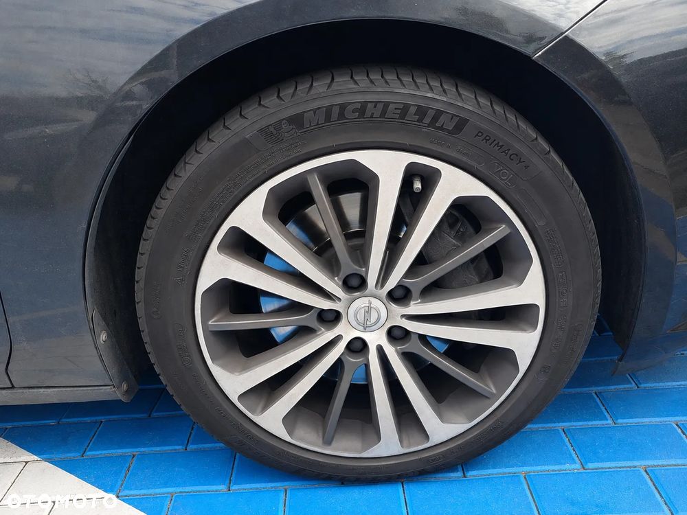 Opel Insignia 2.0 T 4x4 Elite S&S - 9
