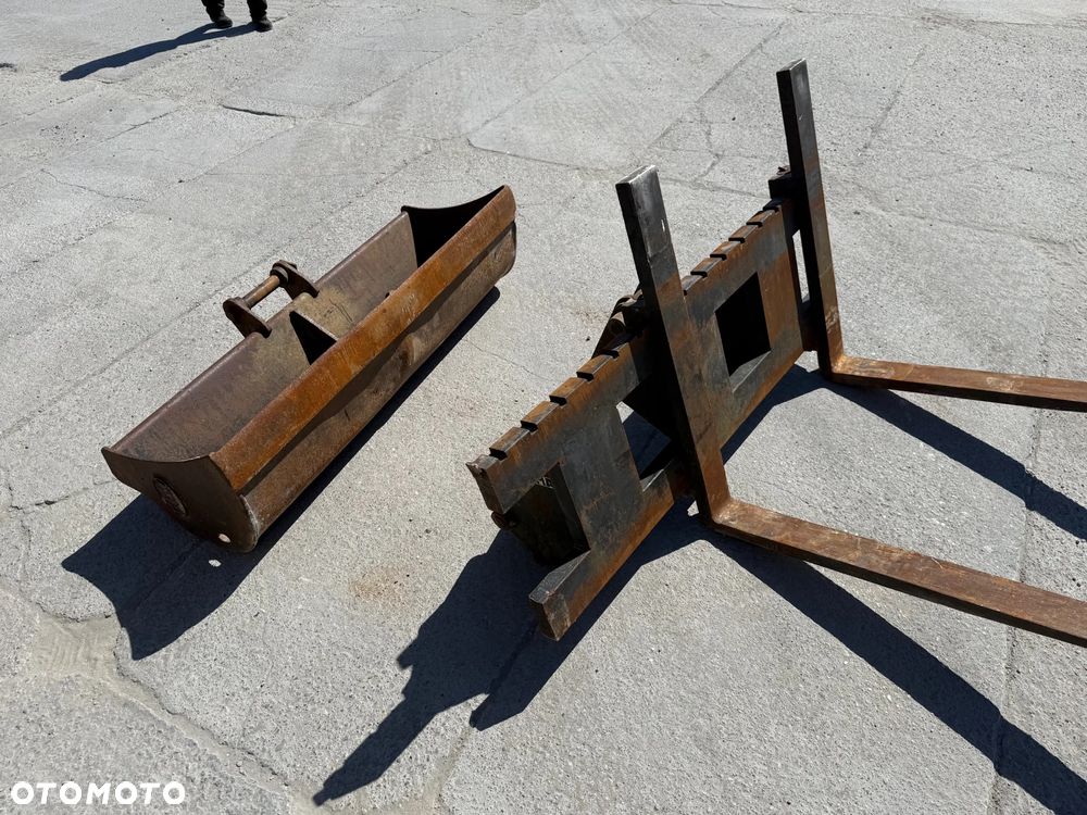 Terex 860 / 2012 / Uchylna Przednia Łyżka / Szybkozłącza - 34