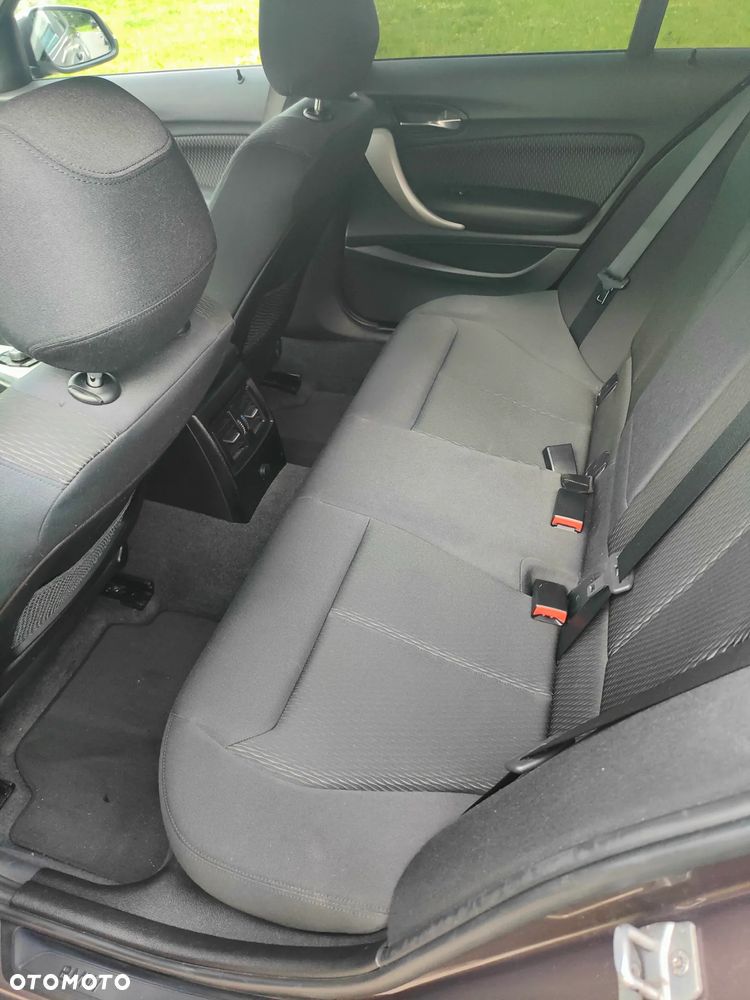 BMW Seria 1 118d xDrive - 13