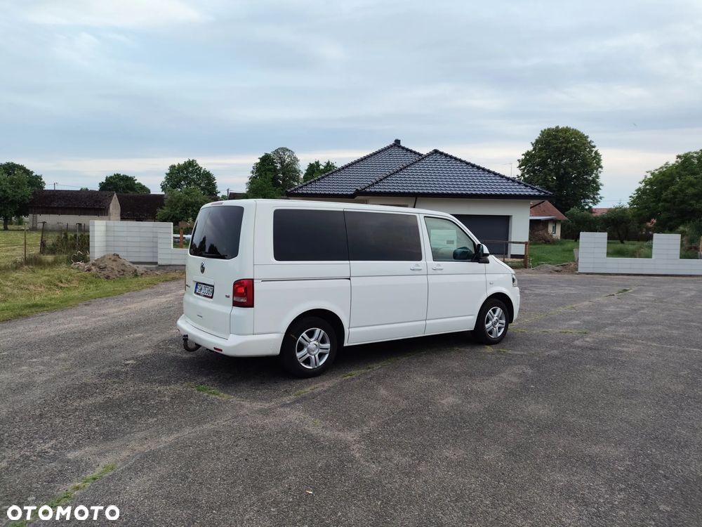 Volkswagen Multivan - 22