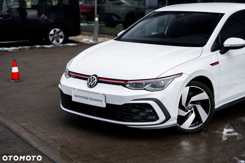 Volkswagen Golf - 13
