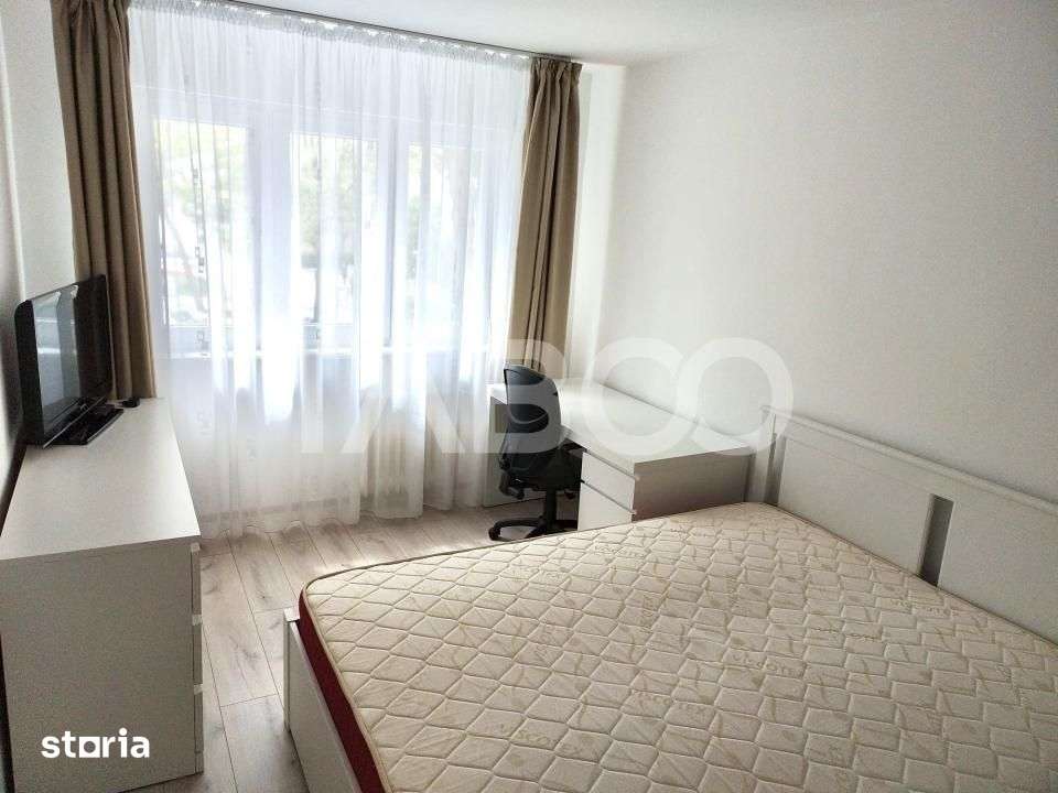 Apartament decomandat cu 3 camere de vanzare Manastur Piata Flora — fotografia 1