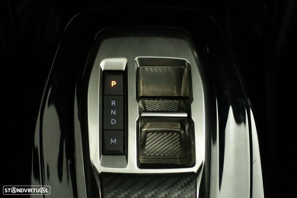 Peugeot 2008 1.2 PureTech Allure EAT8 - 13