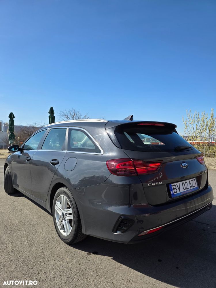 Kia Ceed - 4