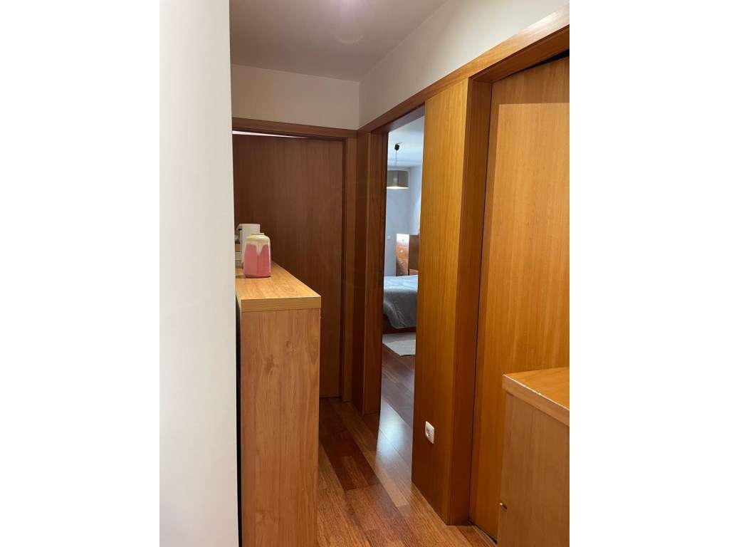 Apartamento T2 com varanda e lugar de garagem para Arrendamento - A... - Grande imagem: 3/8