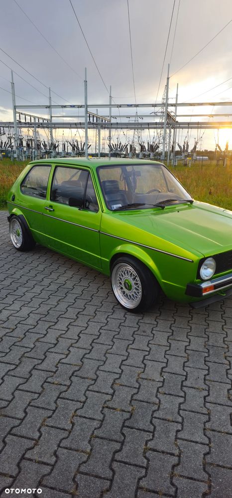 Volkswagen Golf - 4