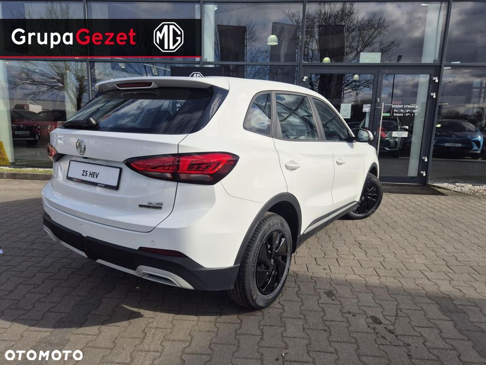 MG ZS - 4