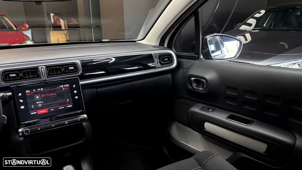 Citroën C3 1.2 PureTech Plus - 16