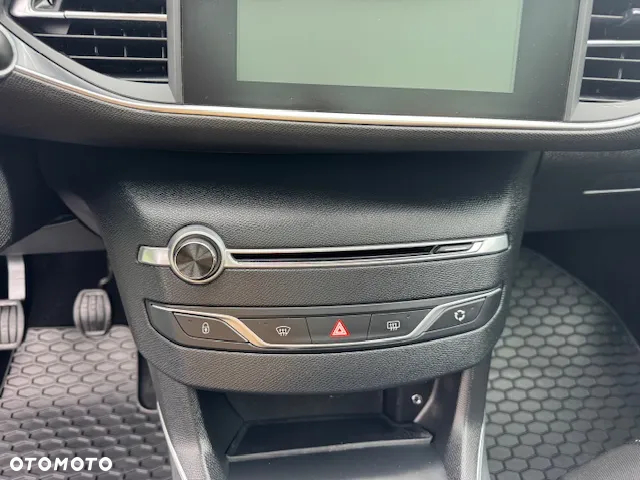 Peugeot 308 - 19