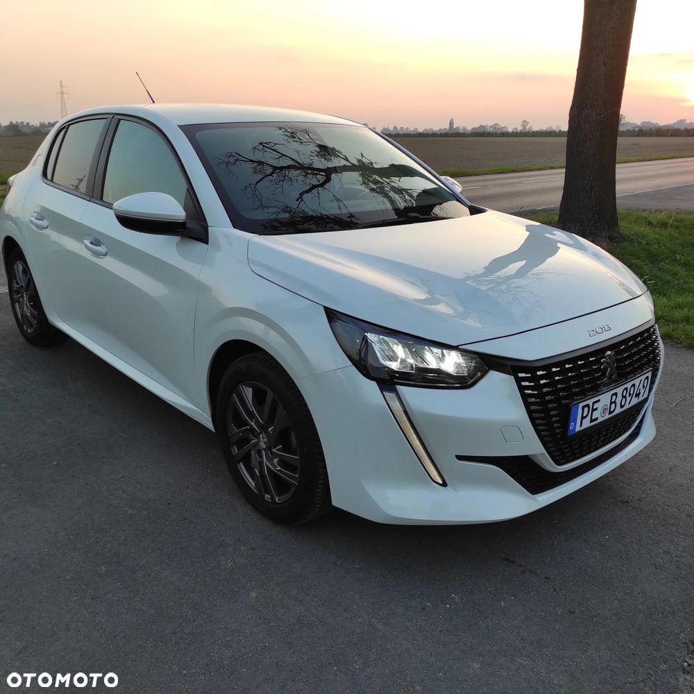 Peugeot 208 - 3