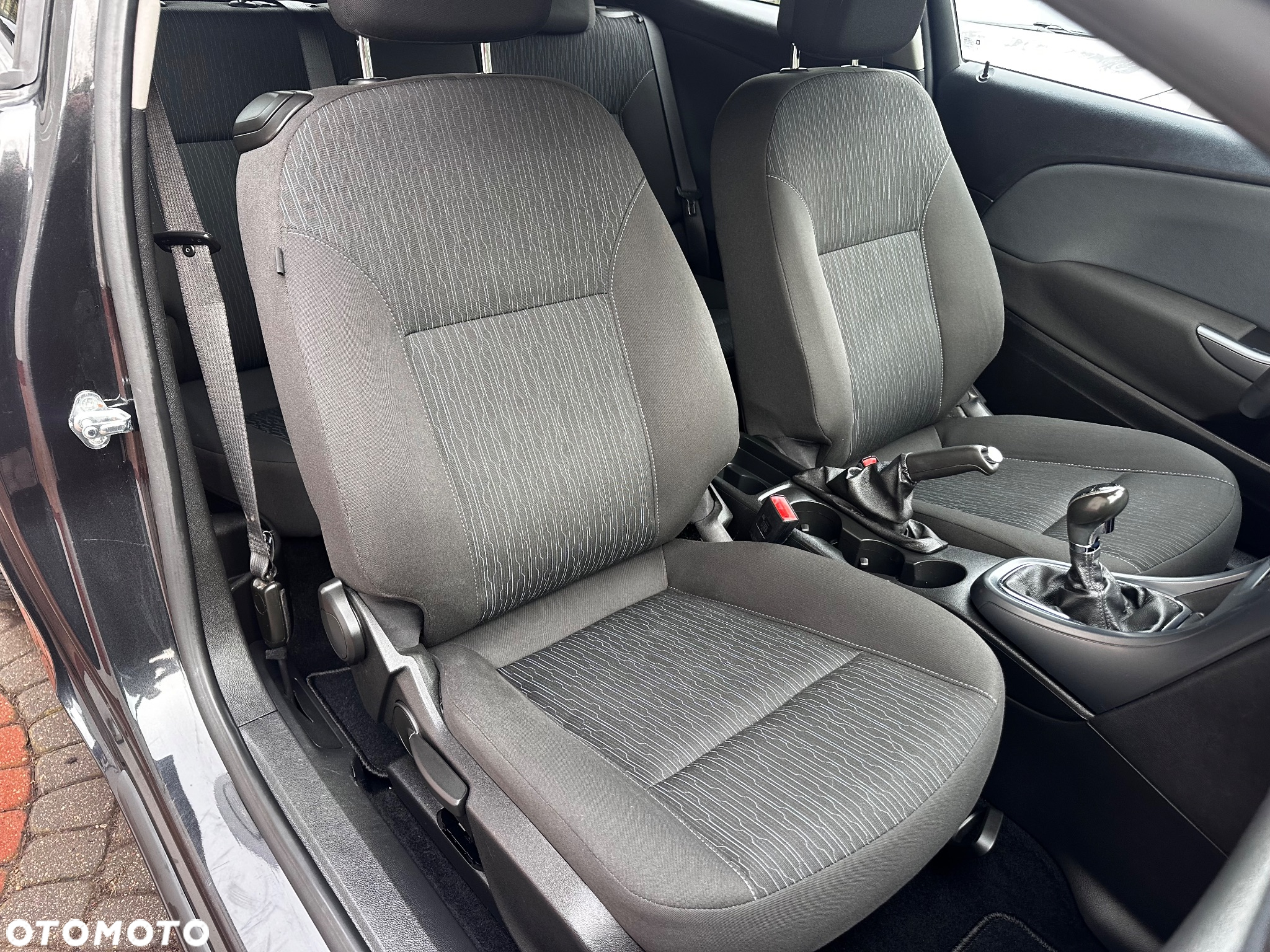 Opel Astra GTC 1.4 Turbo - 35