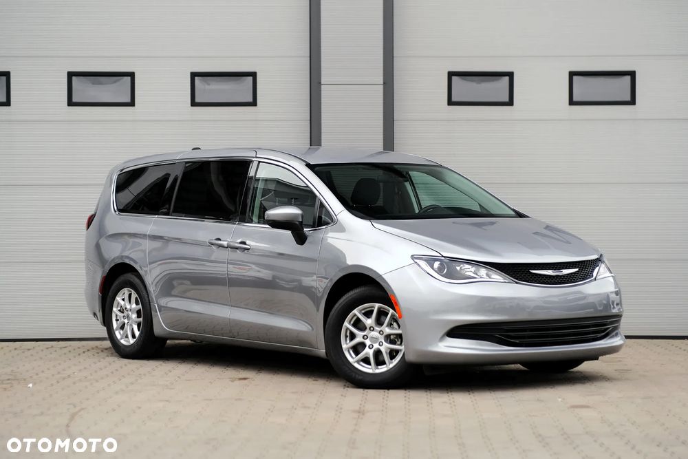 Chrysler Pacifica - 7