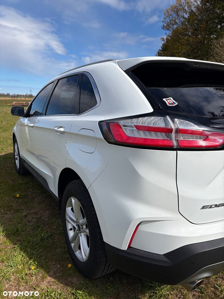 Ford Edge - 8