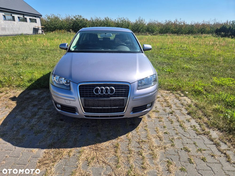 Audi A3 Sportback - 1