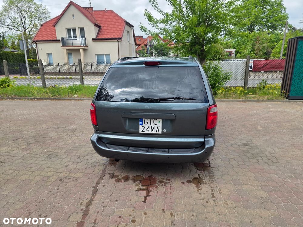 Chrysler Grand Voyager - 6