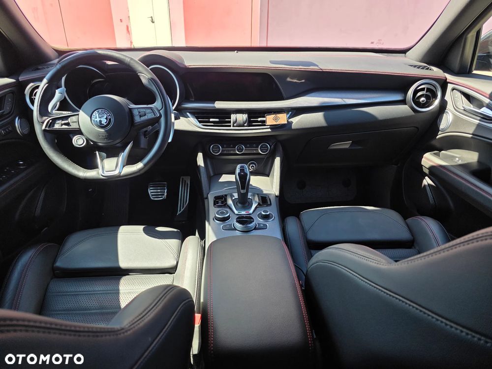 Alfa Romeo Stelvio 2.0 Turbo Tributo Italiano Q4 - 3