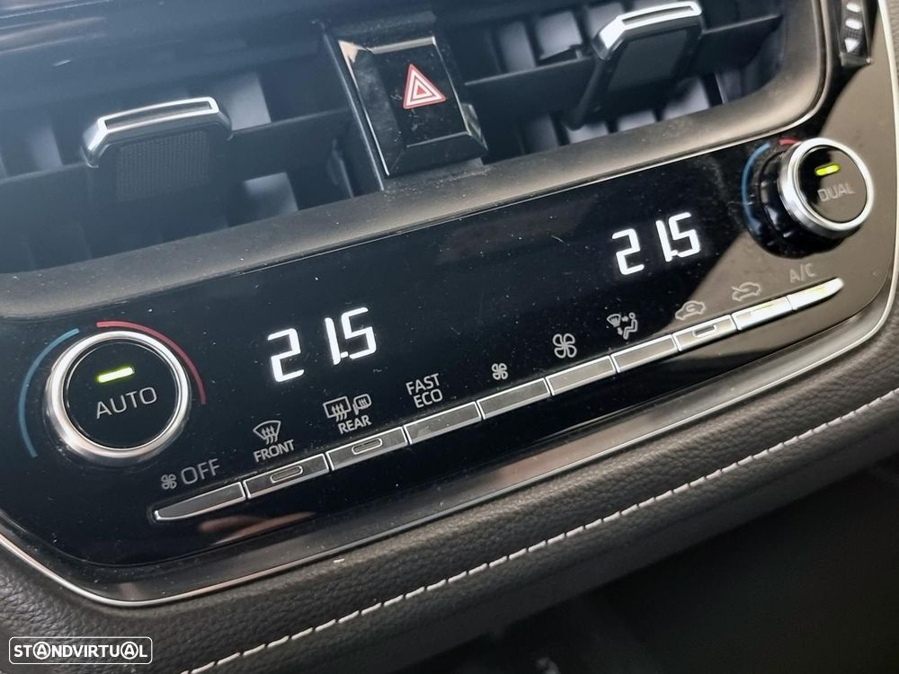 Toyota Corolla 1.8 Hybrid Comfort - 36