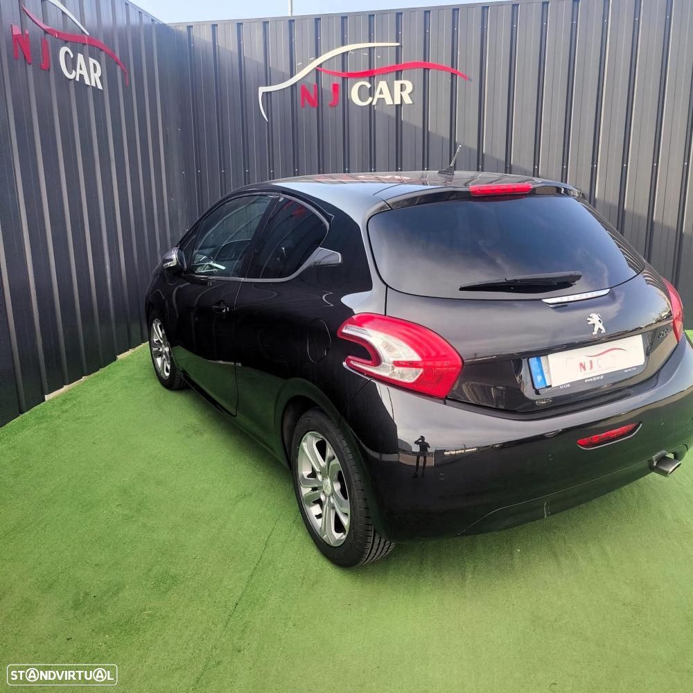 Peugeot 208 1.4 VTi Allure - 4