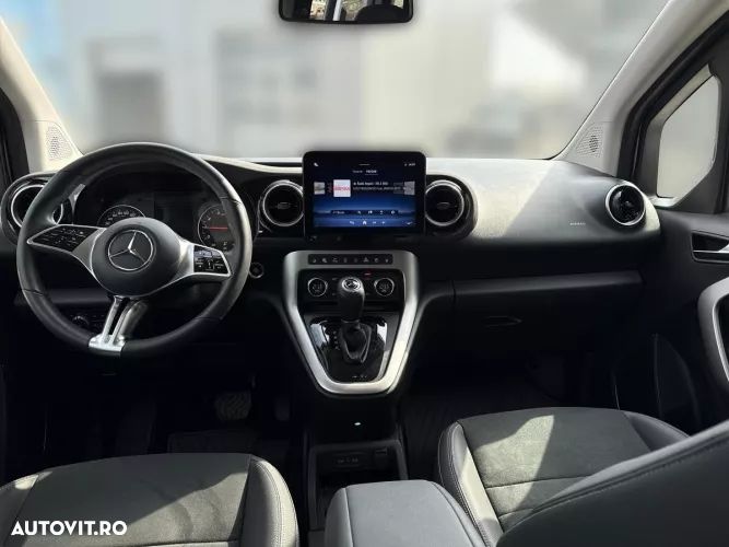 Mercedes-Benz T 180 7G-DCT PROGRESSIVE - 10