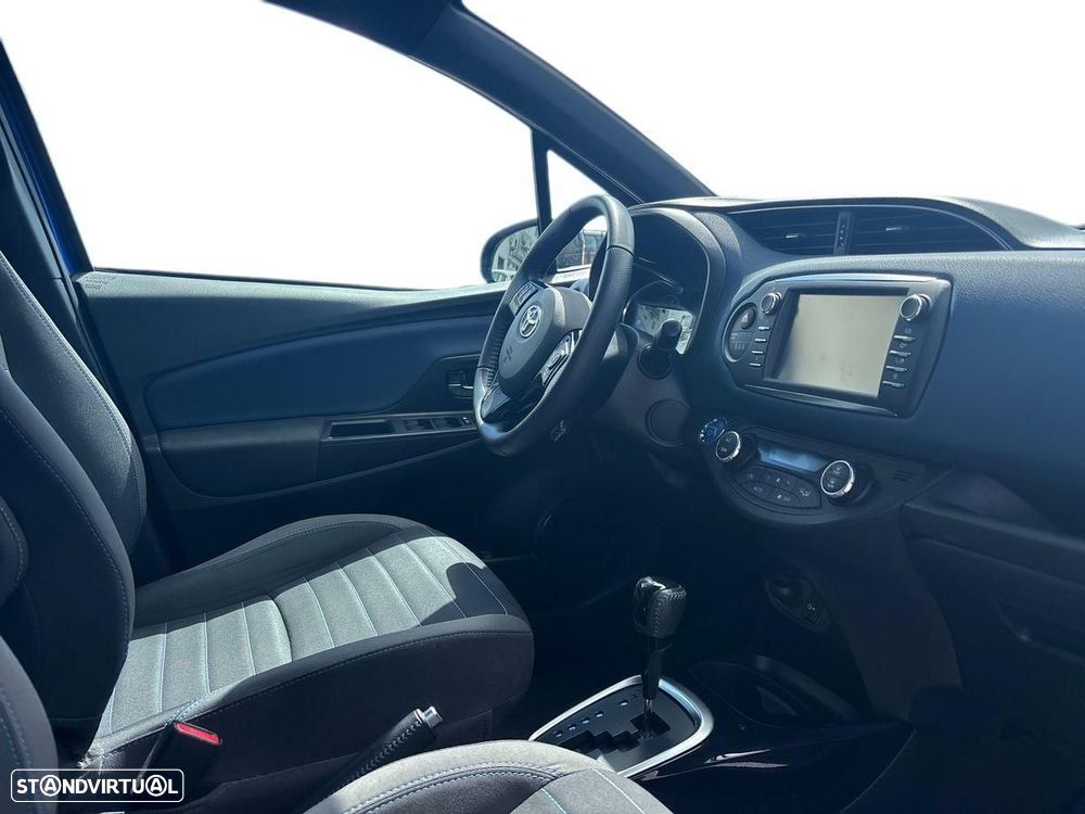 Toyota Yaris 1.5 HSD Square Collec.Blue - 15