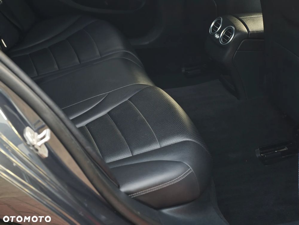 Mercedes-Benz Klasa C 250 7G-TRONIC - 9