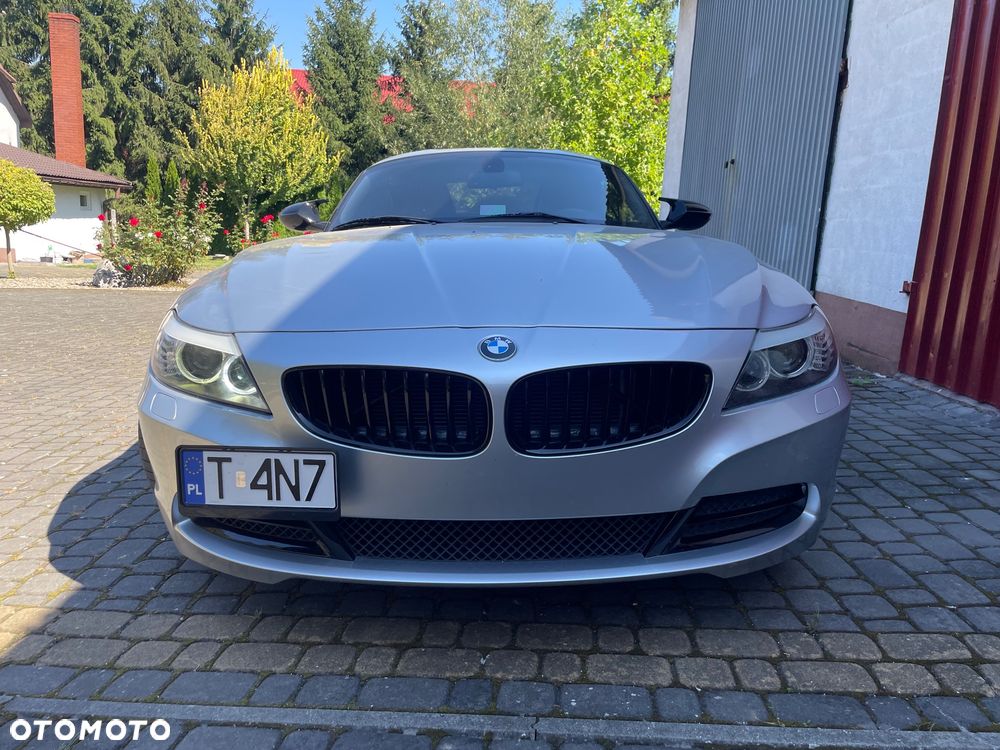 BMW Z4 sDrive35i - 11