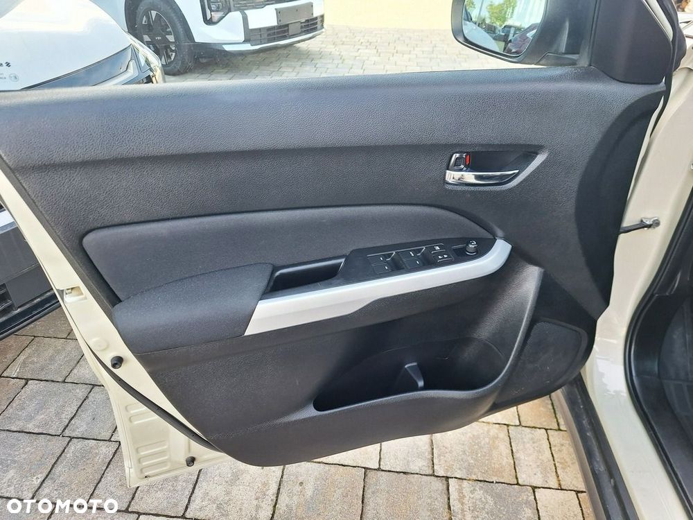 Suzuki Vitara - 13
