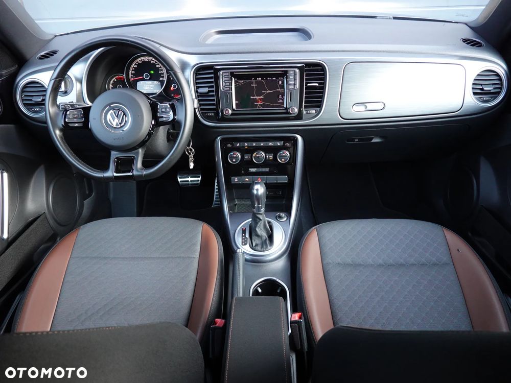 Volkswagen Beetle 1.4 TSI DSG Blue Motion Techn Allstar - 13