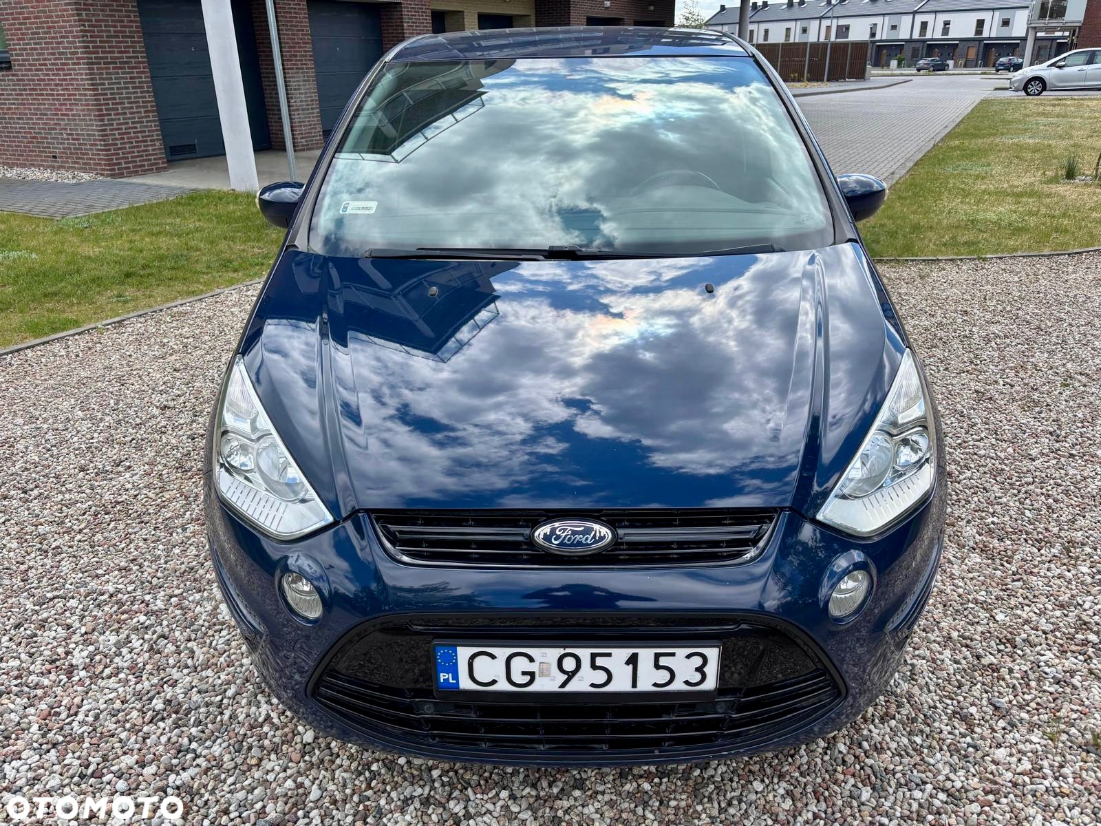 Ford S-Max - 14