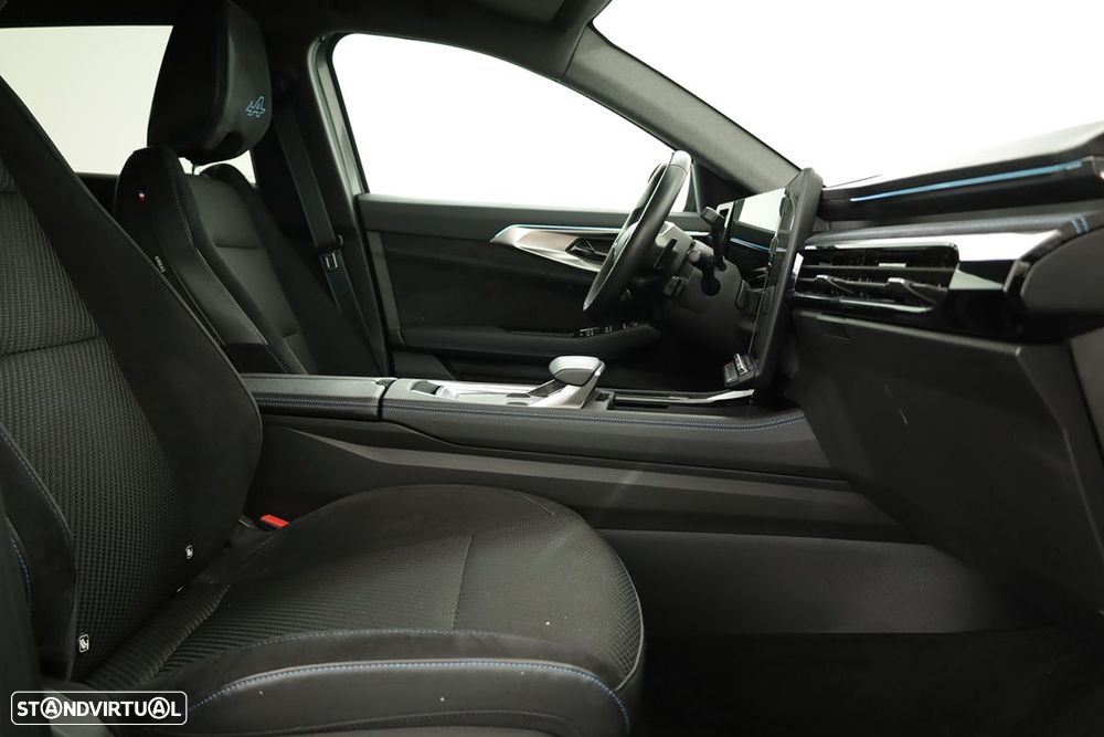 Renault Austral 1.2 E-Tech Iconic - 22