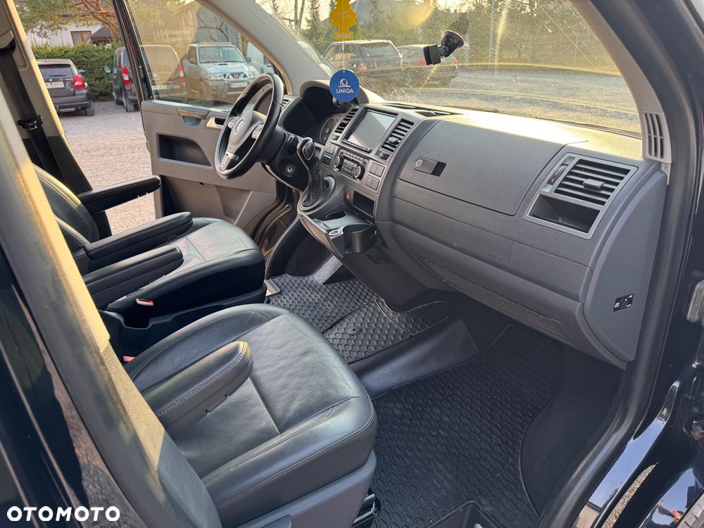 Volkswagen Caravelle - 19