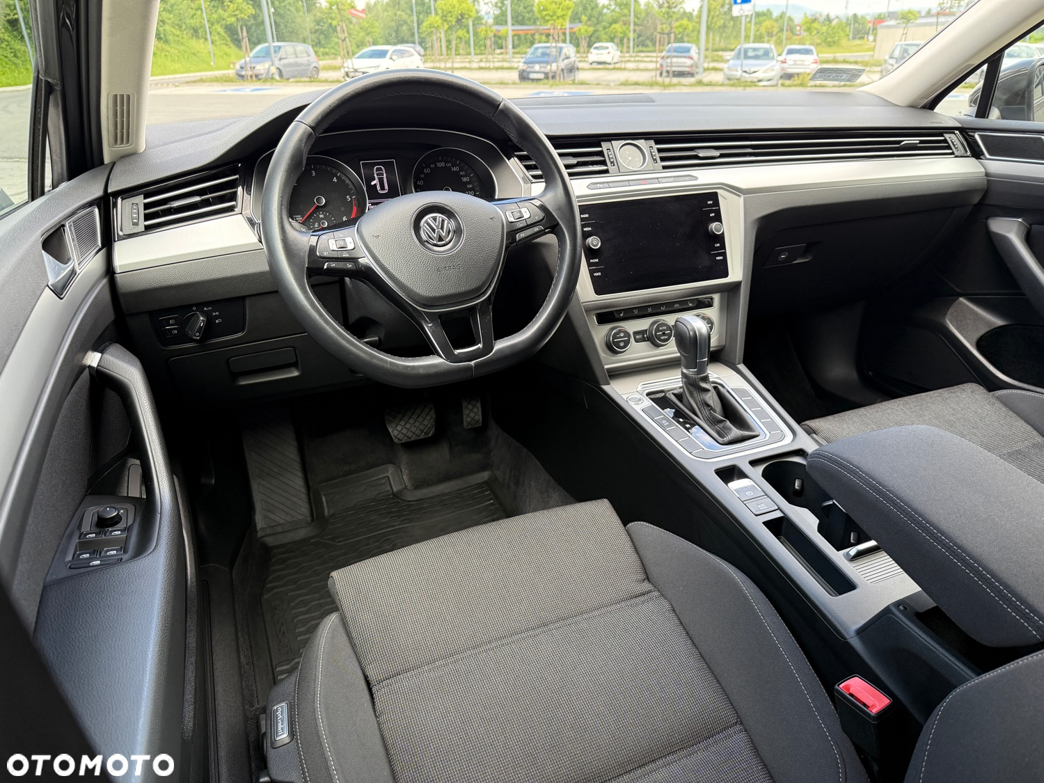 Volkswagen Passat Variant 2.0 TDI SCR DSG Comfortline - 20
