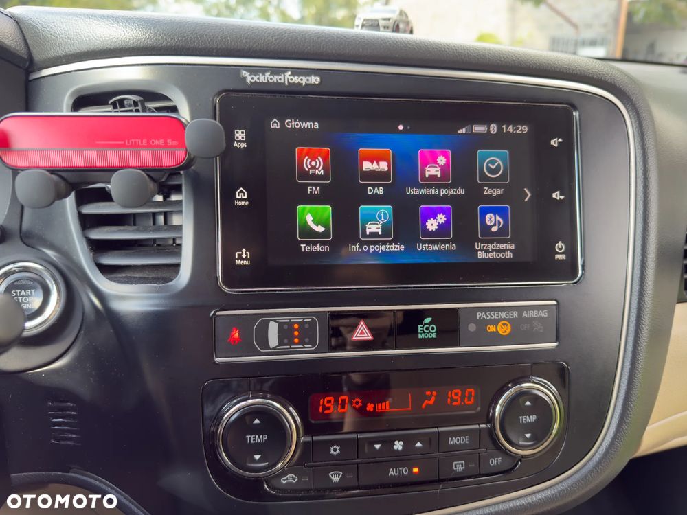 Mitsubishi Outlander 2.0 Instyle SDA 4WD CVT - 13