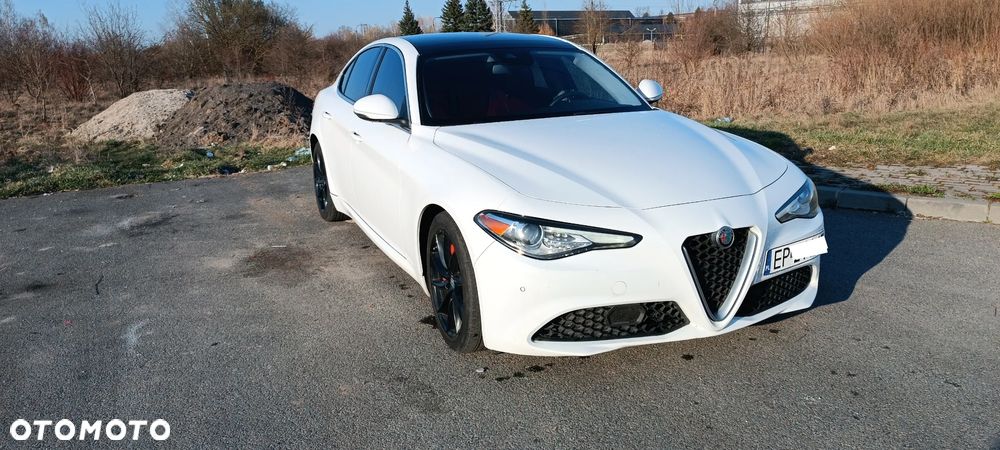 Alfa Romeo Giulia - 2